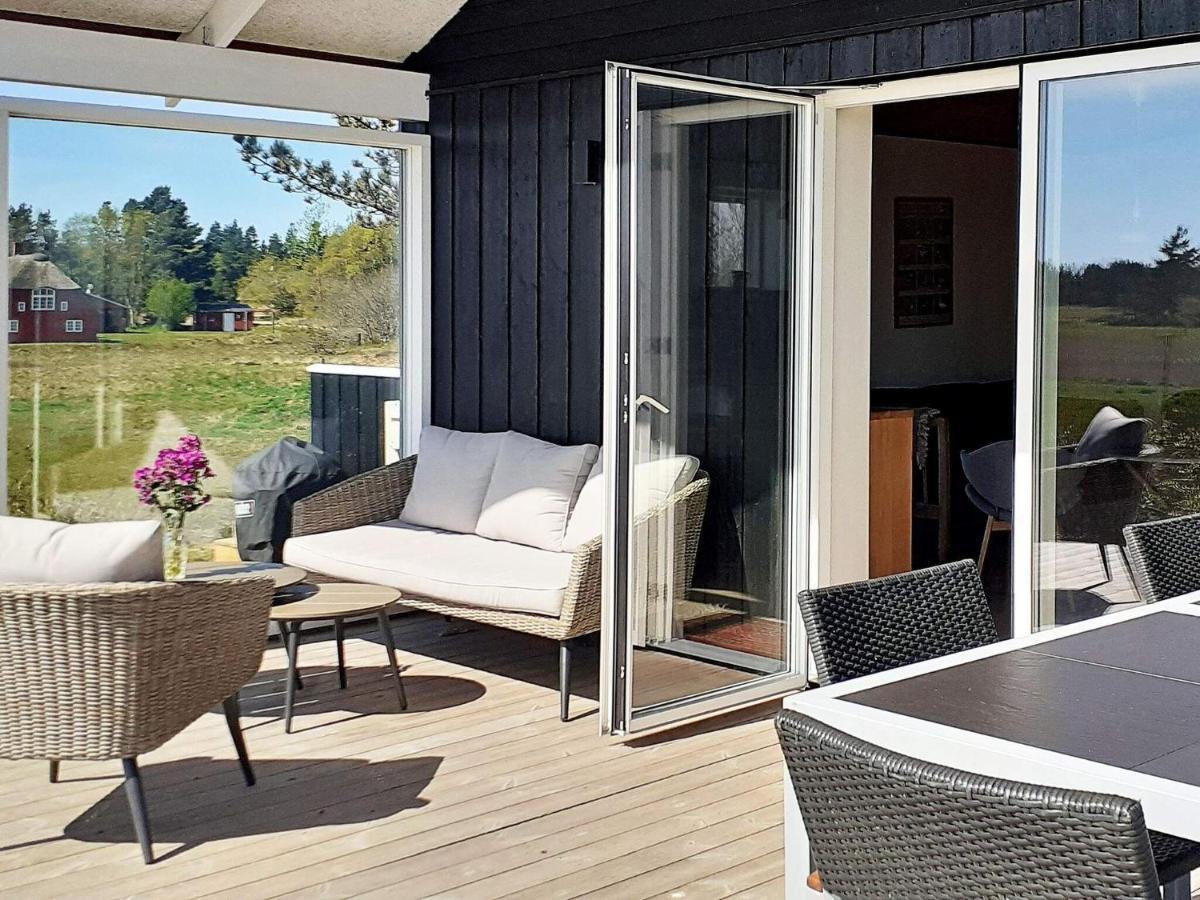 5 Person Holiday Home In R M Kongsmark Rom bilde