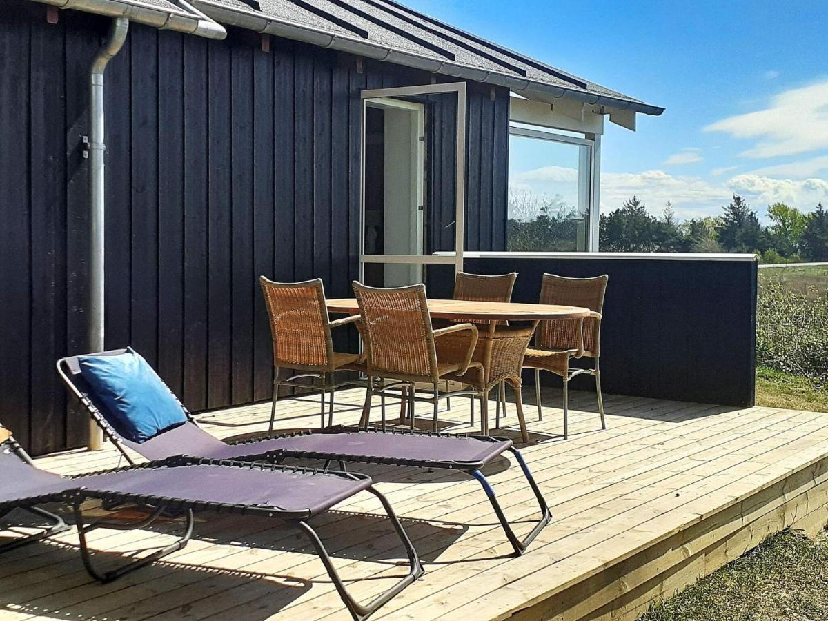 5 Person Holiday Home In R M Kongsmark Rom bilde